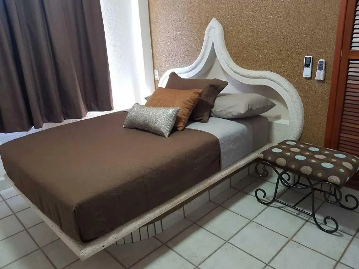 Hotel La Josefina Playa Del Carmen 5*,