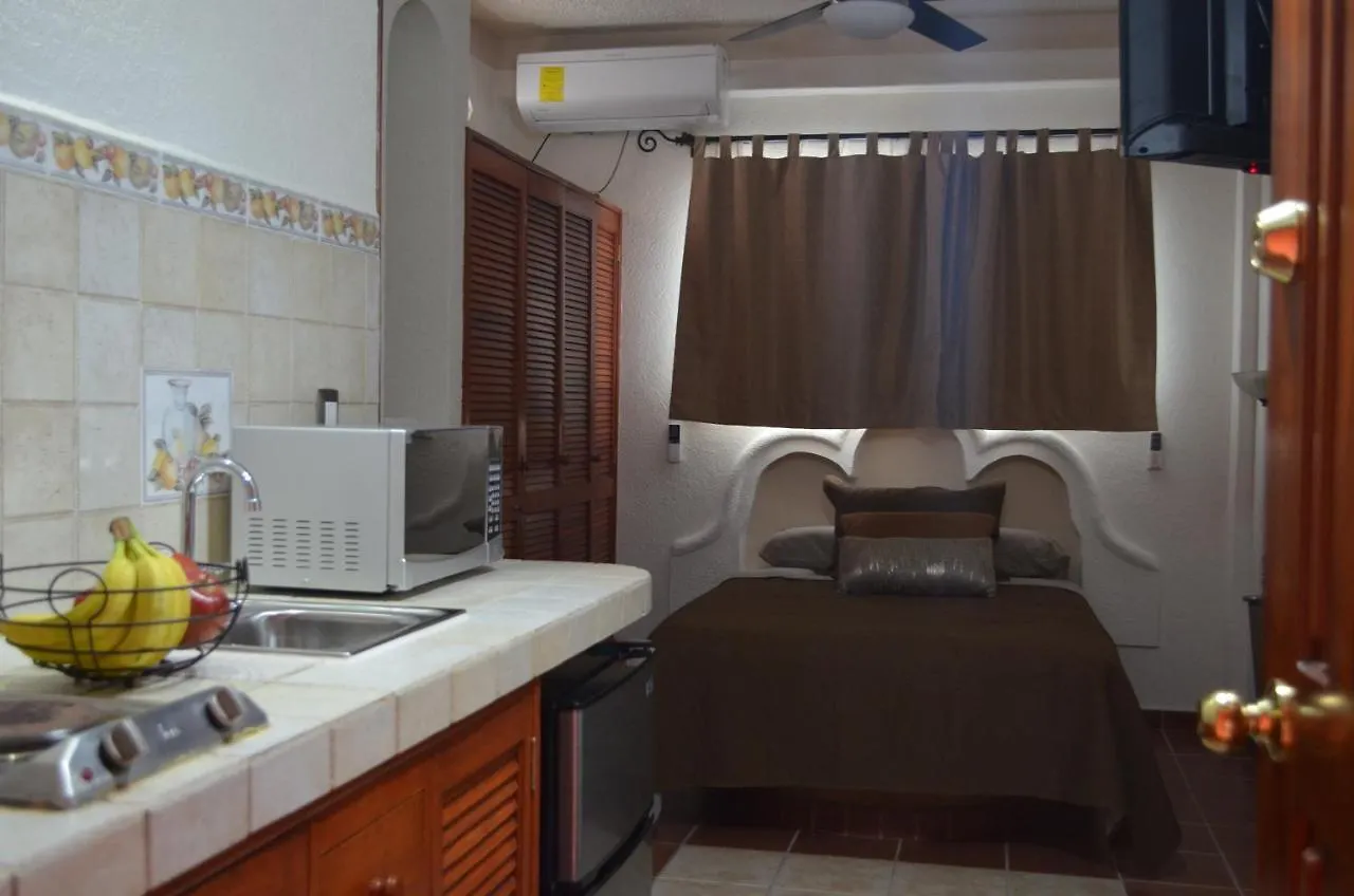 Hotel La Josefina Playa Del Carmen 5*,
