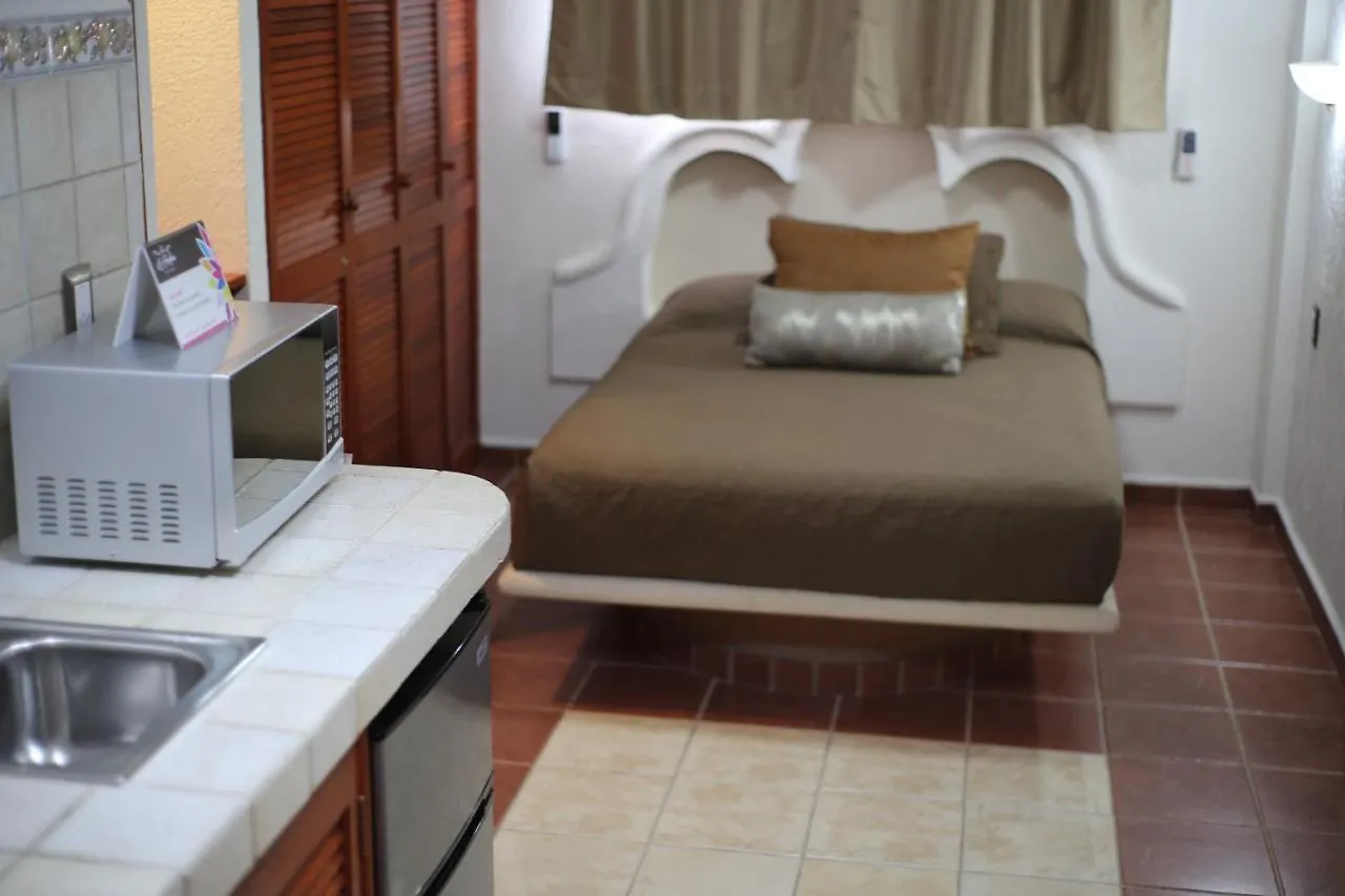 Hotel La Josefina Playa Del Carmen 5*,  Messico